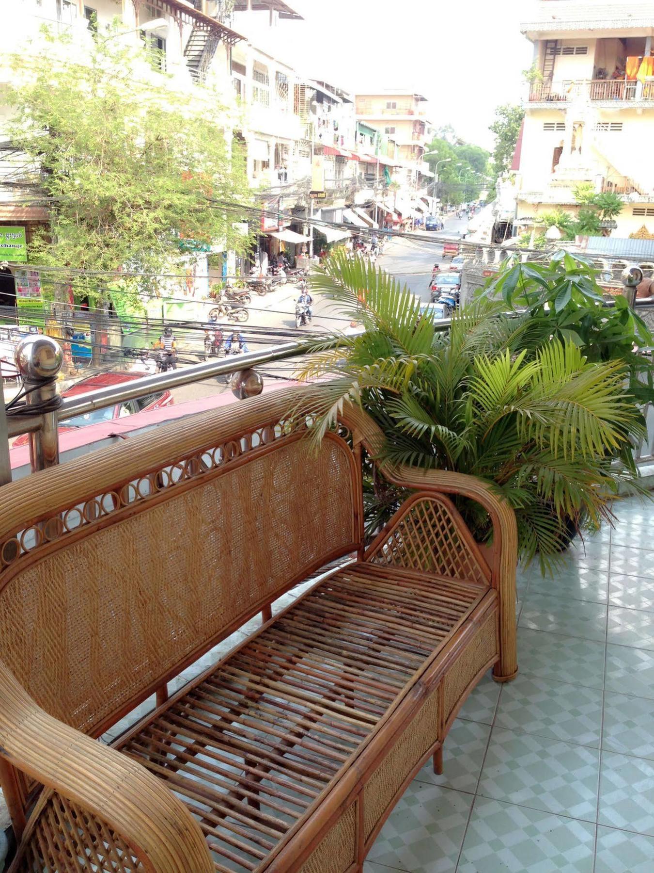 White River II Hostel Phnom Penh Eksteriør bilde